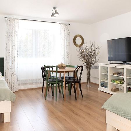 זנוימו Apartman Mloci Udoli • Podyji מראה חיצוני תמונה